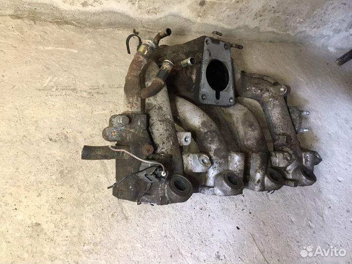 Впускной коллектор Nissan Almera n15 1,4;1,5;1,6