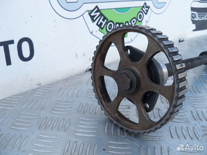 Вал масляного насоса VW Passat B3 1.8 RP