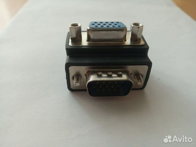 Адаптер угловой 15-pin VGA (M) to 15-pin VGA (F)