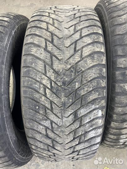 Nokian Tyres Hakkapeliitta 8 SUV 285/60 R18 116T