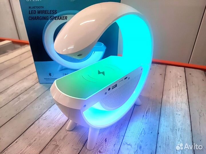 Настольная лампа + беспроводная зарядка + колонка