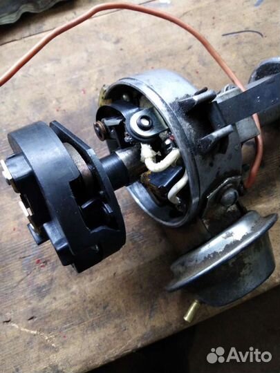 Трамблер ваз 2121