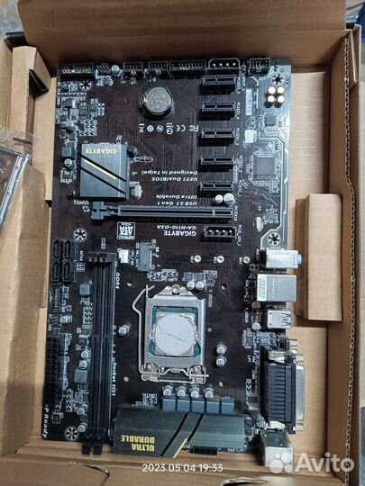 Материнская плата с процессором