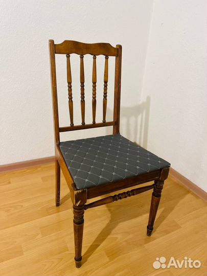 Стул деревянный