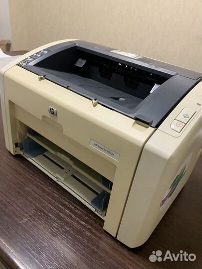 Принтер лазерный HP LaserJet 1022n
