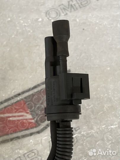 Клапан электромагнитный Мерседес W204