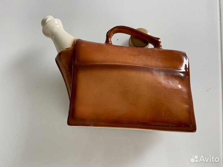 Статуэтка. Штоф Бутылка в Портфеле