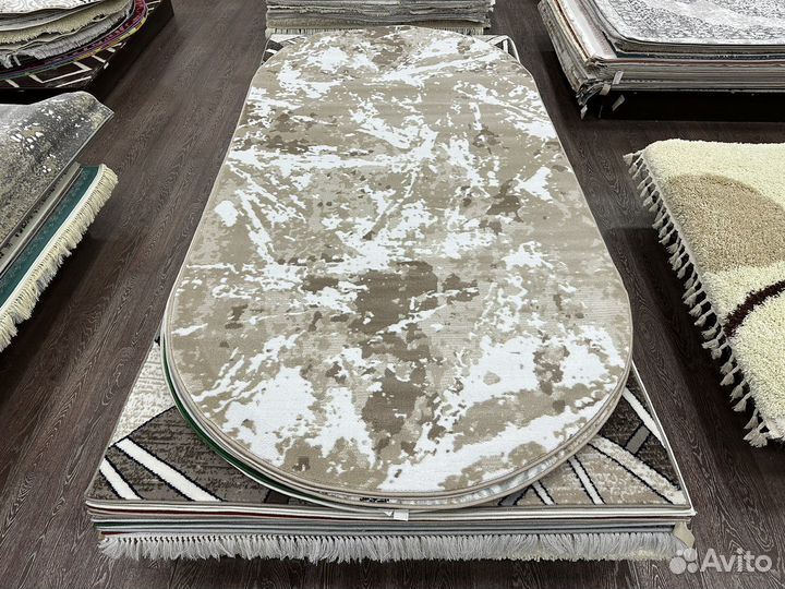 Ковер 1.5х3 овальный, бежевый