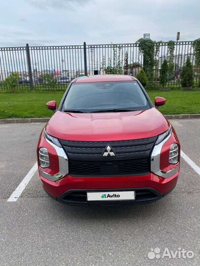 Mitsubishi Outlander 2.5 CVT, 2021, 27 000 км