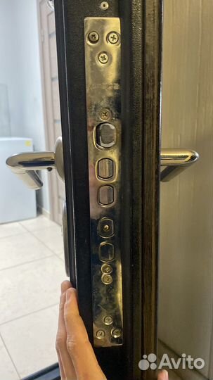 Вскрытие дверных замков и автомобилей