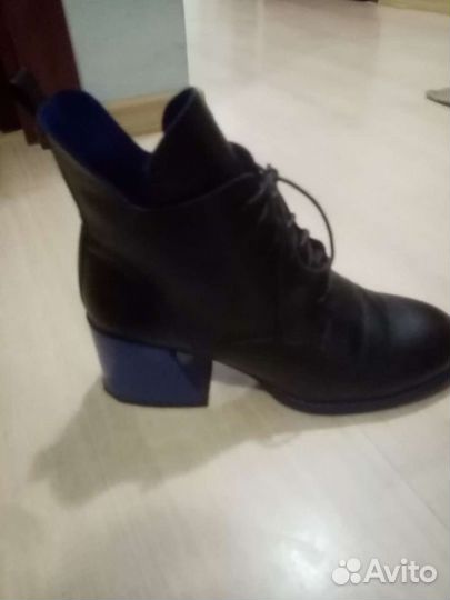 Ботинки женские