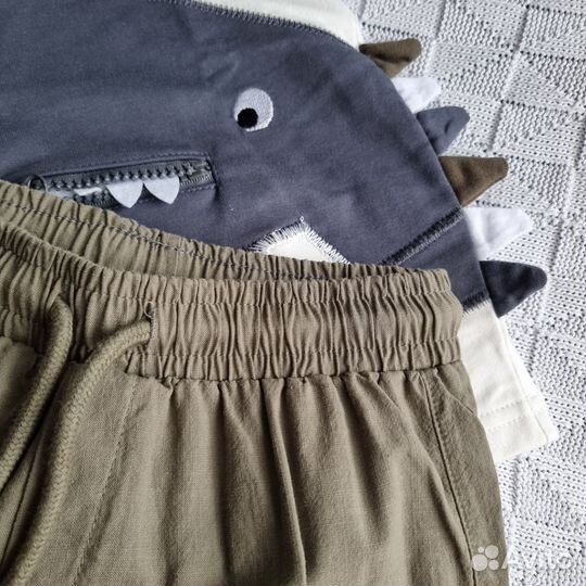 Костюм новый 110 дино