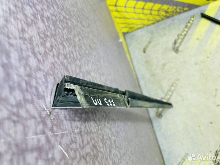 Молдинг Уплотнитель передней правой двери Фокус 3