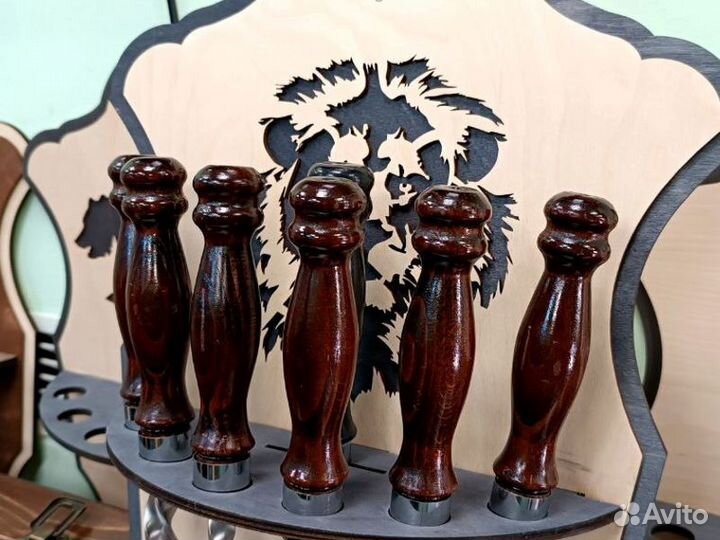 Шампуры в подставке Лев