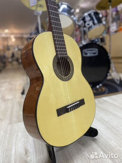 Классическая гитара cort AC 100