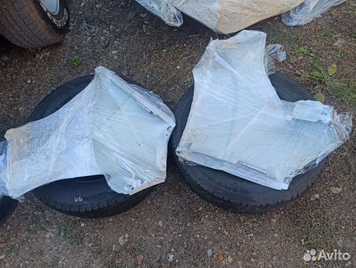 Крылья передние на Пежо боксер,с 14 года