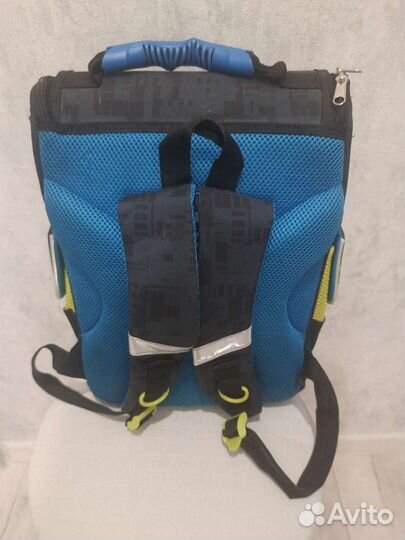 Школьный рюкзак