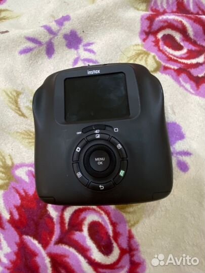 Фотоаппарат моментальной печати instax square 20