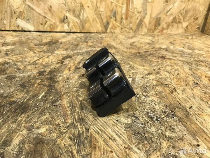 Блок управления стеклоподъемниками Audi A4 B8