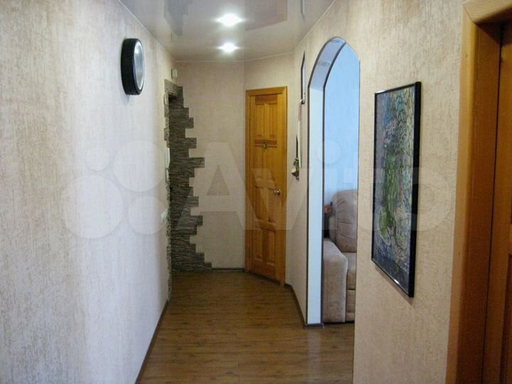 3-к. квартира, 63 м², 3/9 эт.