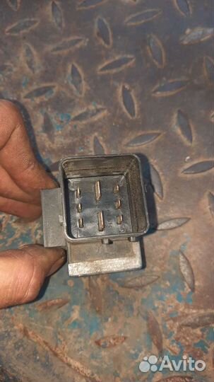 Реле свечей накала рено Master 3