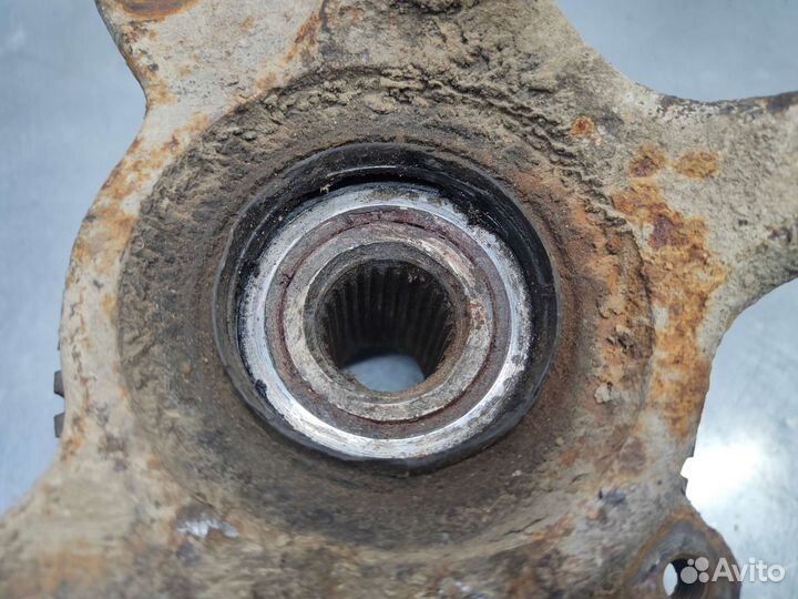 Ступица передняя правая Mitsubishi Eclipse 1G 1992