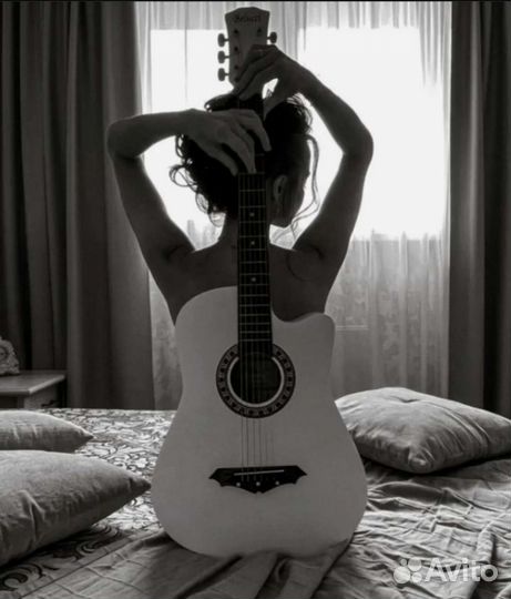 Гитара Белая Новая