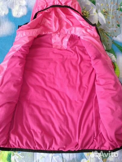 Куртка,болоньевая безрукавка
