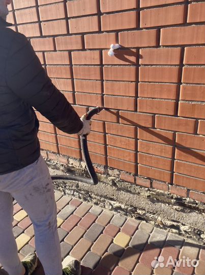 Утепление пенаизолом