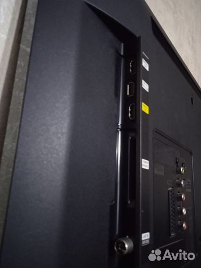 Телевизор Samsung 32 дюйма