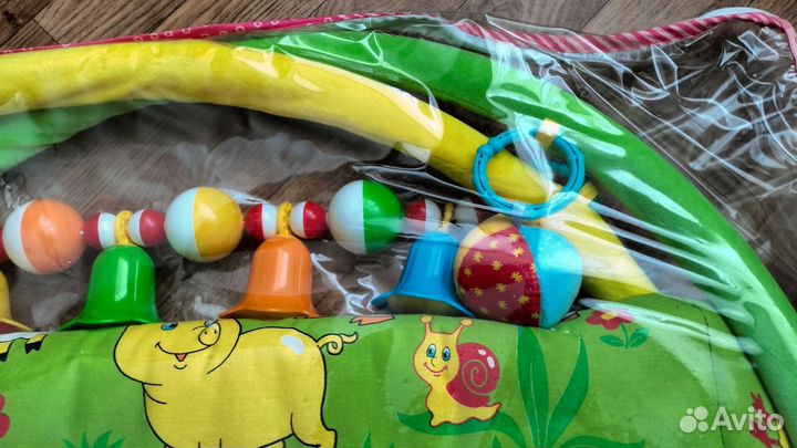 Развивающий коврик для малышей