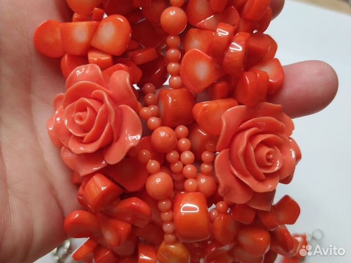 Ожерелье из кораллов