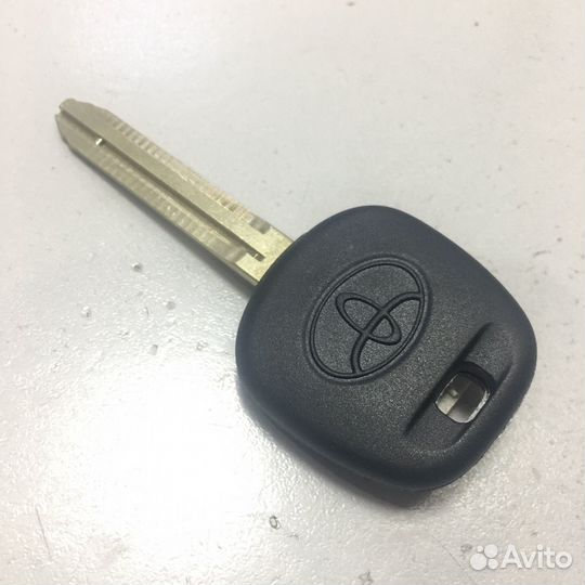 Корпус ключа зажигания Toyota