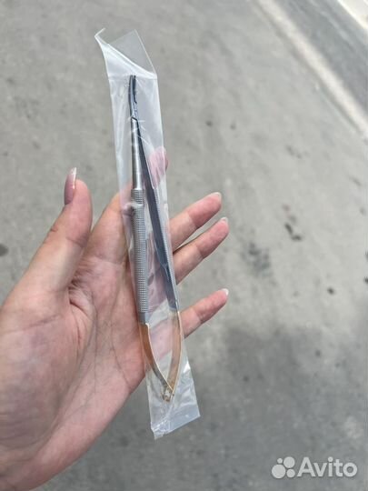 Иглодержатель кастровьехо