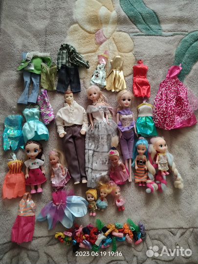 Куклы с одеждой и обувью