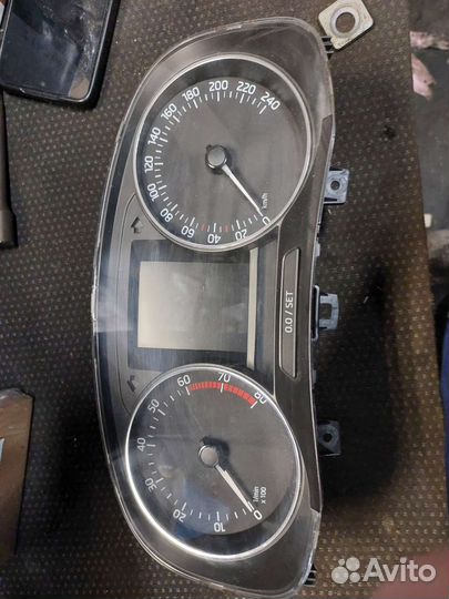 Приборная панель skoda rapid 5ja920700a