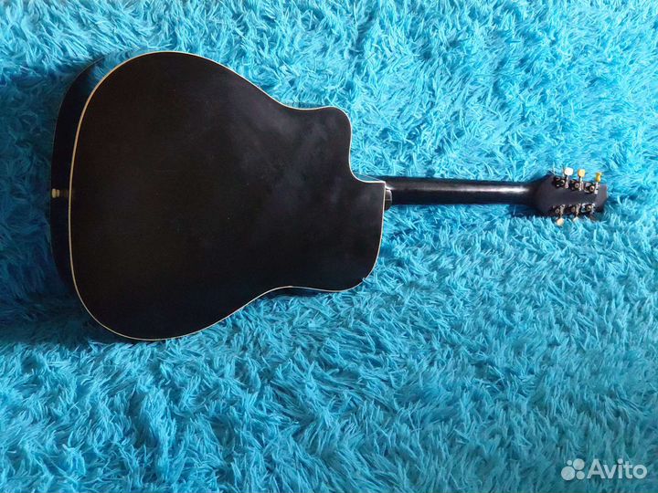 Акустическая гитара Trembita