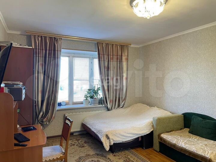 2-к. квартира, 69 м², 2/8 эт.