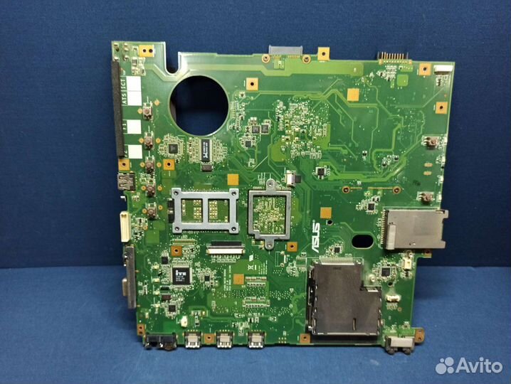 Ноутбук Asus на запчасти