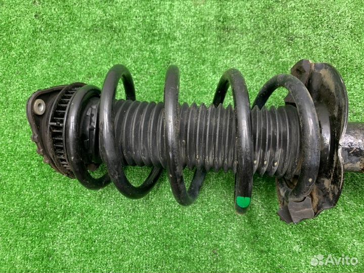 Стойка амортизатора передняя правая Ford Kuga