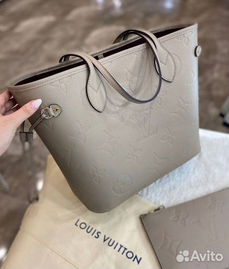 Сумка тоут Louis Vuitton Neverfull MM