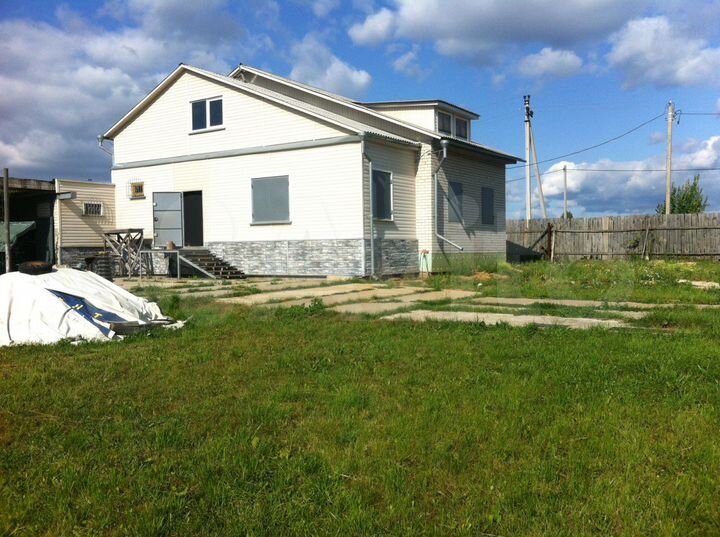 Дом 200 м² на участке 17 сот.