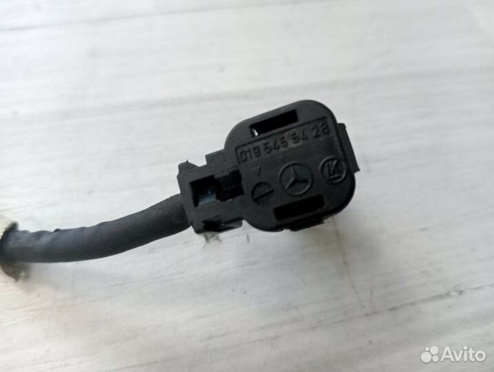 Разъем свечи накала Mercedes-Benz