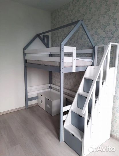 Кровать чердак домик