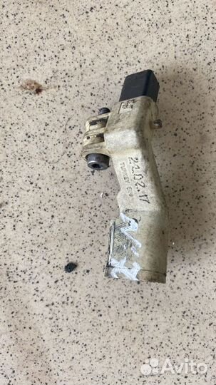 Датчик коленвала Volkswagen passat b6