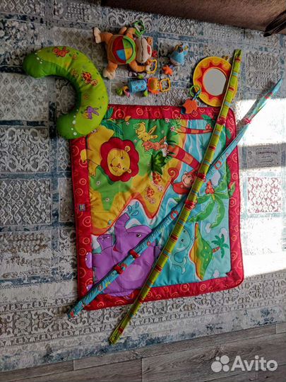 Развивающий коврик