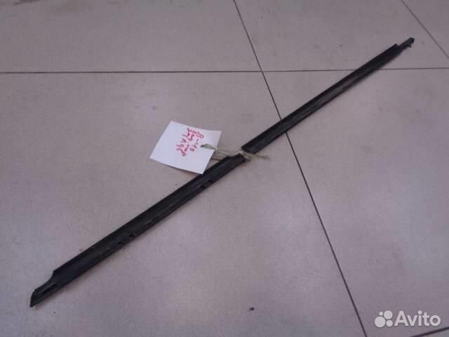 Накладка стекла заднего левого (бархотка) Toyota