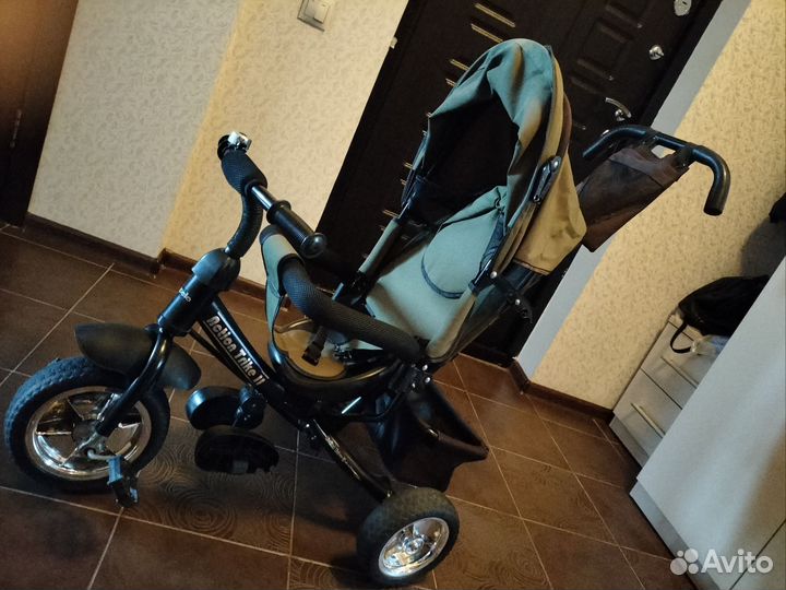 Трехколесный велосипед Capella с ручкой