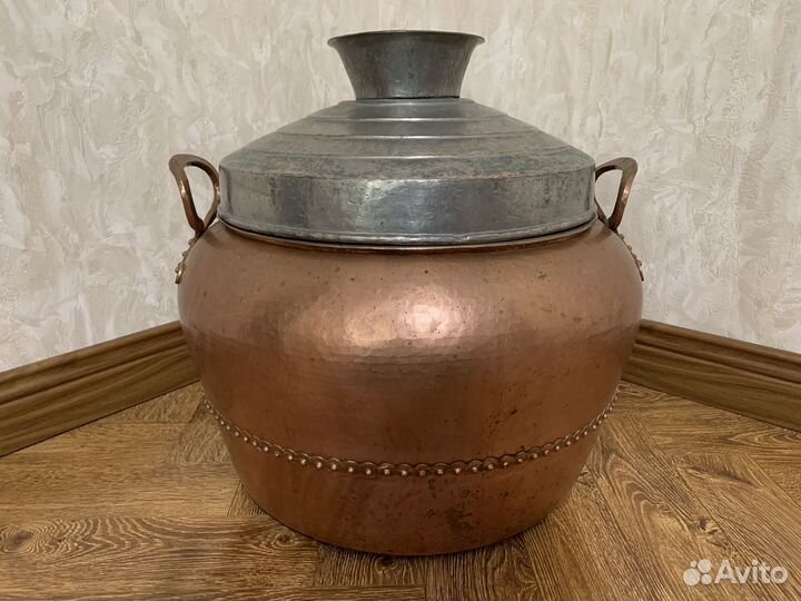 Медная кастрюля