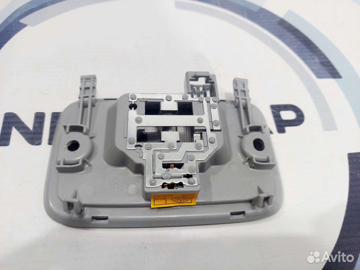 Плафон салонный задний Kia venga